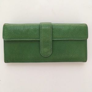 Hobo Leather Wallet Green Interior Zip